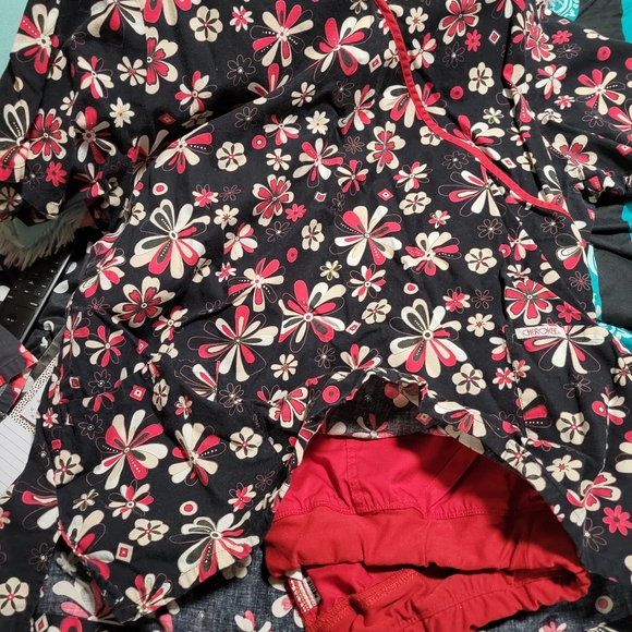 Scrub sets - Picture 1 of 12